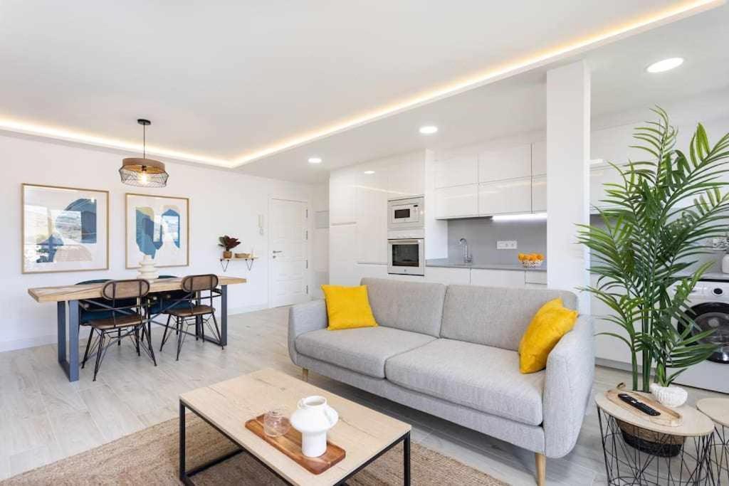 Cho Sunnyland Apartment Arona מראה חיצוני תמונה