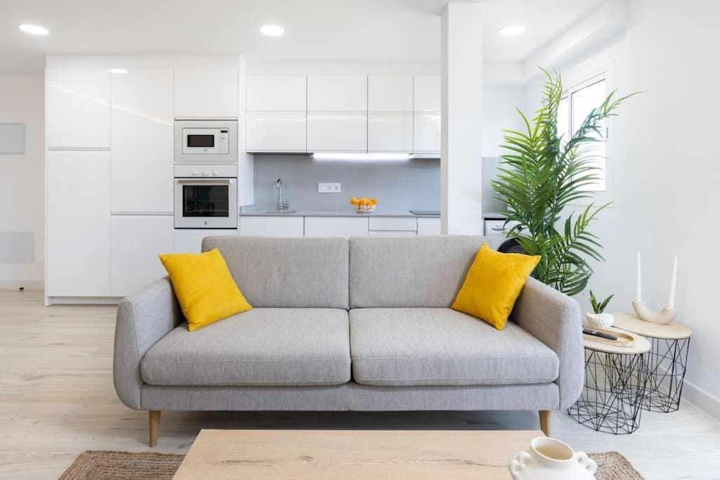 Cho Sunnyland Apartment Arona מראה חיצוני תמונה