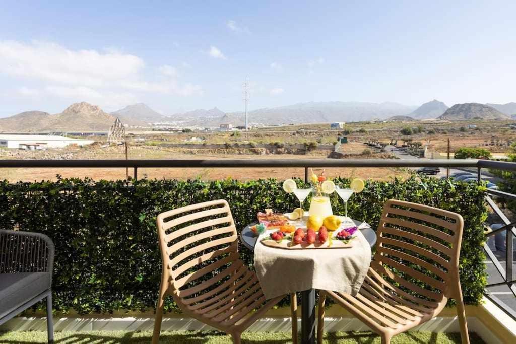 Cho Sunnyland Apartment Arona מראה חיצוני תמונה